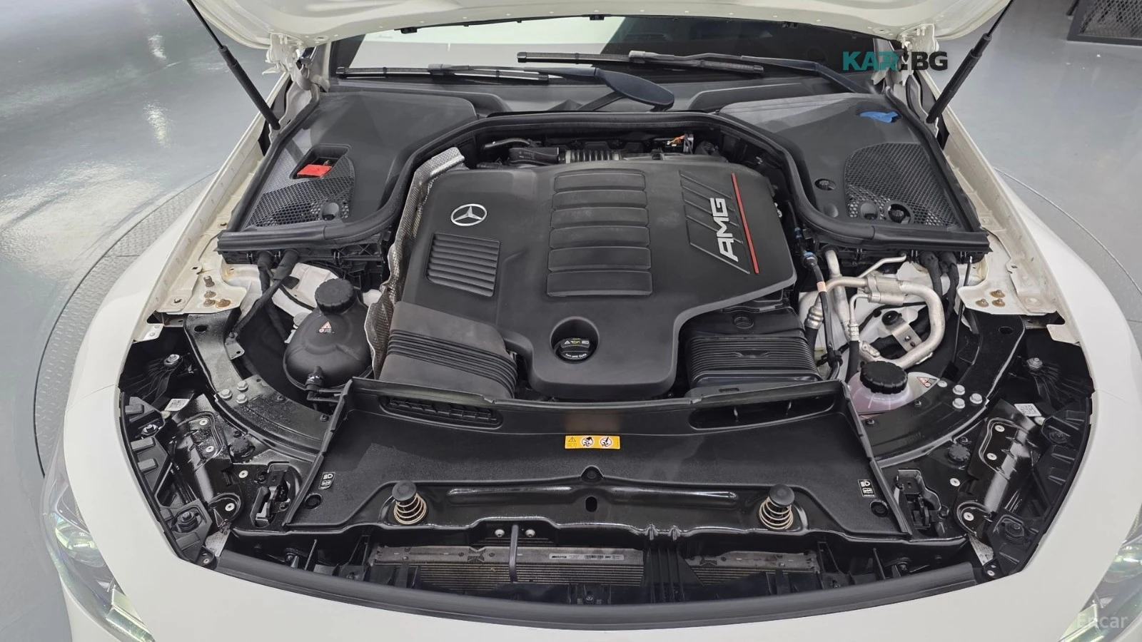 Mercedes-Benz AMG GT 43* 4MATIC* DISTRONIC* 360* КАМЕРА* ОБДУХВАНЕ* , снимка 17 - Автомобили и джипове - 55707674