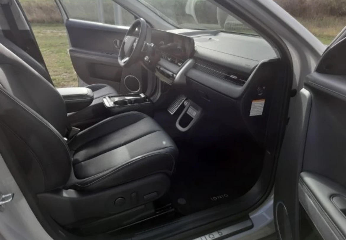 Hyundai Ioniq 5 UNIQ* 84KW* 325H.P.* AWD* ГАРАНЦИЯ, снимка 7 - Автомобили и джипове - 55930464