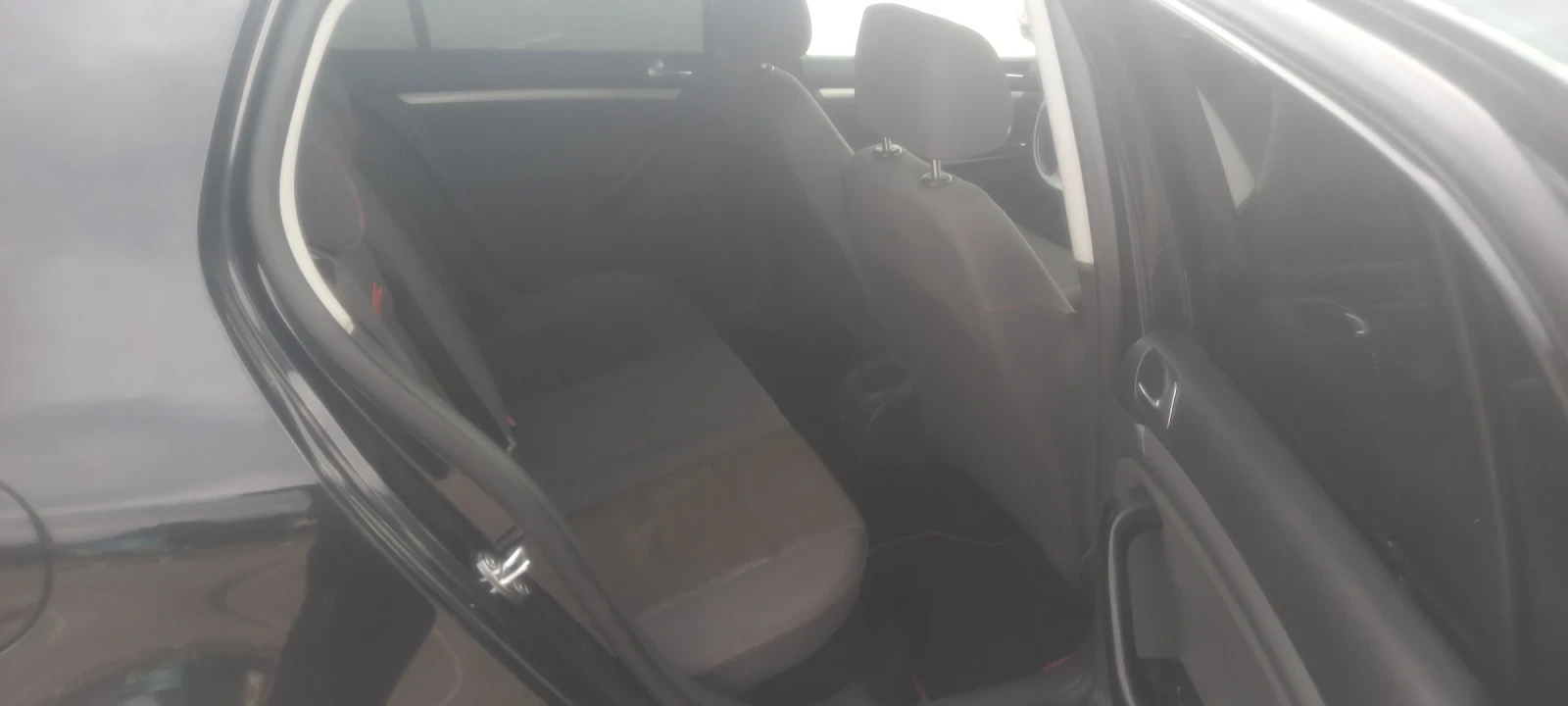VW Golf 2.0 TDI BMM, снимка 12 - Автомобили и джипове - 56203834