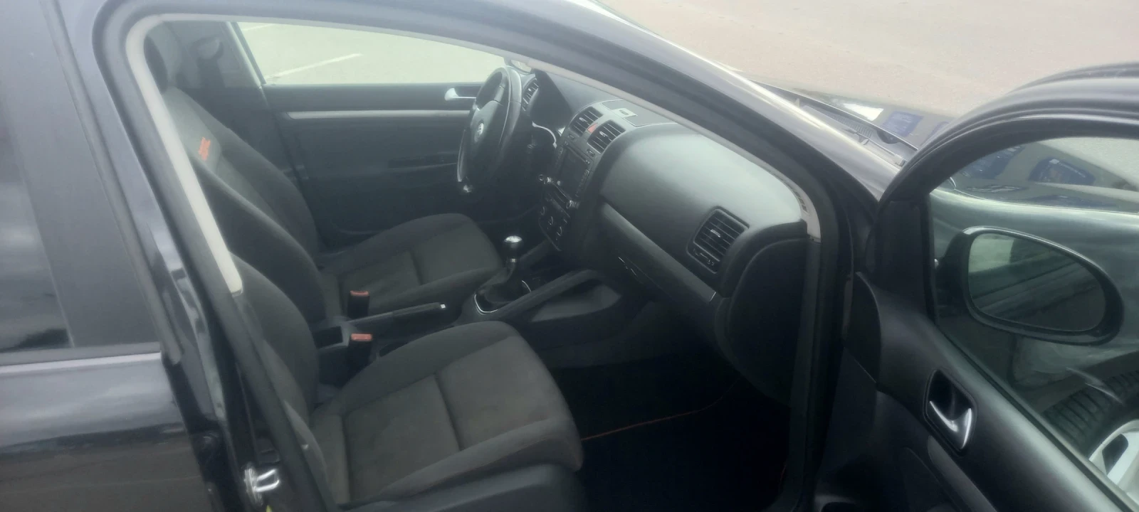 VW Golf 2.0 TDI BMM, снимка 10 - Автомобили и джипове - 56203834