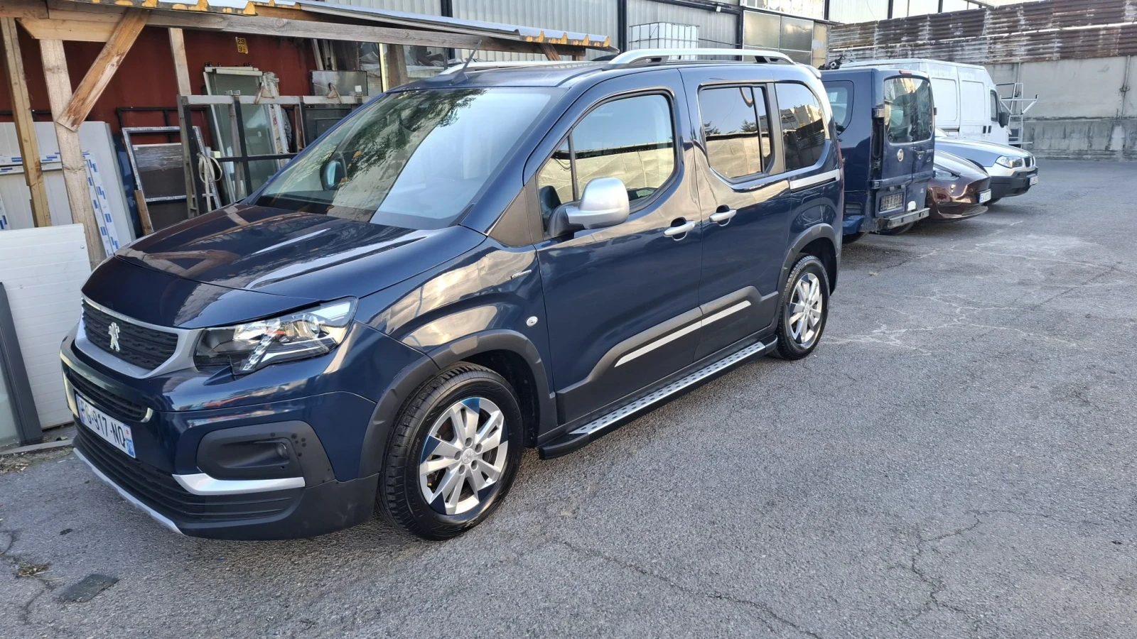 Peugeot Rifter Панорама