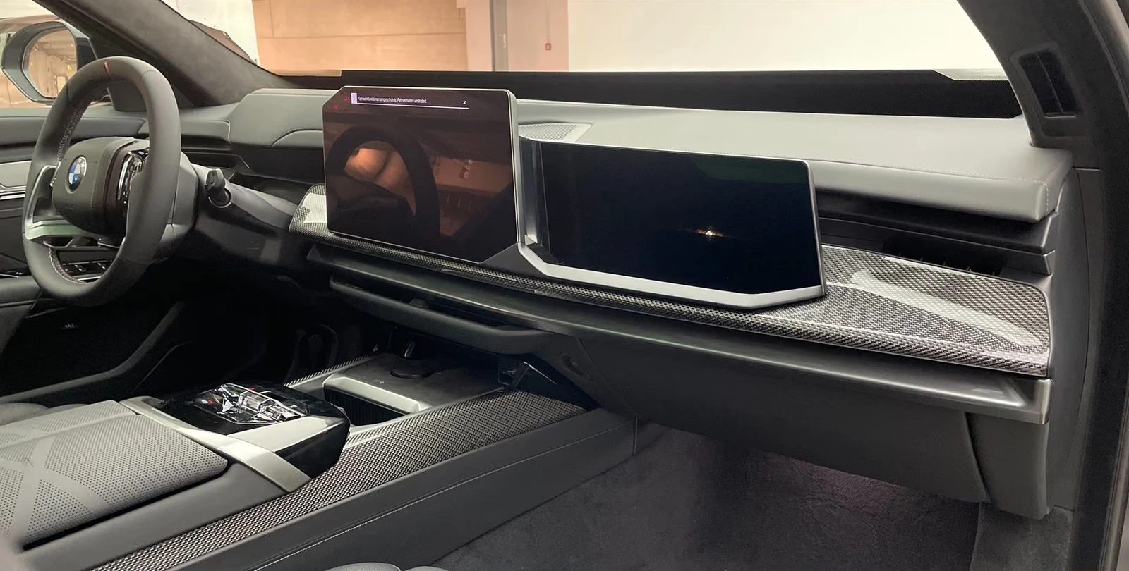 BMW i7 M70/FACE/ICONIC GLOW/M PRO/SKY/HUD/B&W/TV/CRYSTAL/ | Mobile.bg � ����������� 9