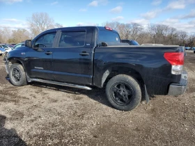 Toyota Tundra CREWMAX SR5/ГРАДУШКА, снимка 2