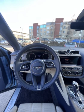 Bentley Bentayga V8 Azure, снимка 10