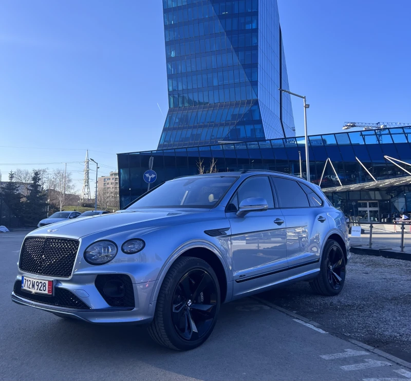 Bentley Bentayga V8 Azure, снимка 1 - Автомобили и джипове - 49380602