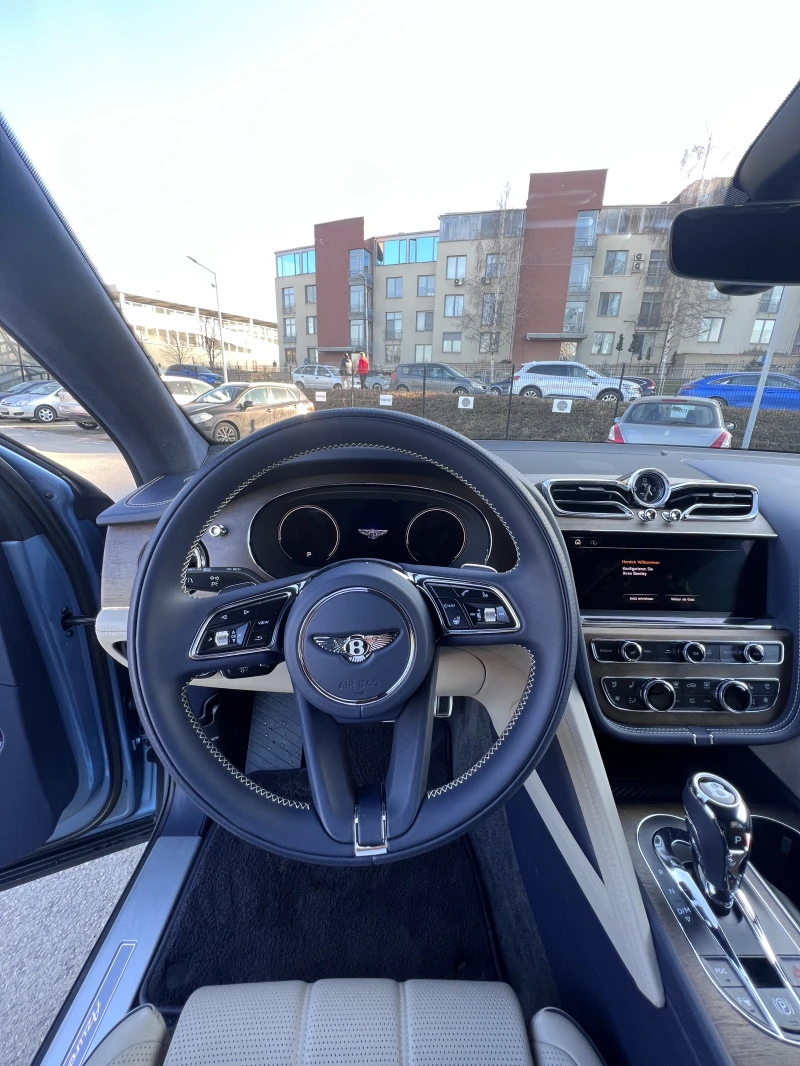 Bentley Bentayga V8 Azure, снимка 10 - Автомобили и джипове - 49380602