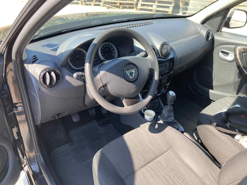 Dacia Duster, снимка 7 - Автомобили и джипове - 52275549