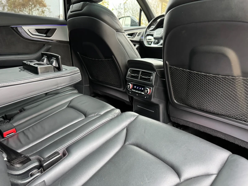 Audi SQ7 * EXCLUSIVE* CAM360* FULL MAX* DIGITAL* , снимка 13 - Автомобили и джипове - 52353833