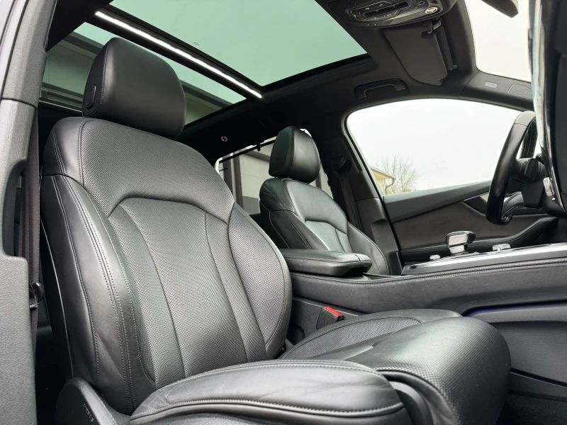 Audi SQ7 * EXCLUSIVE* CAM360* FULL MAX* DIGITAL* , снимка 12 - Автомобили и джипове - 52353833