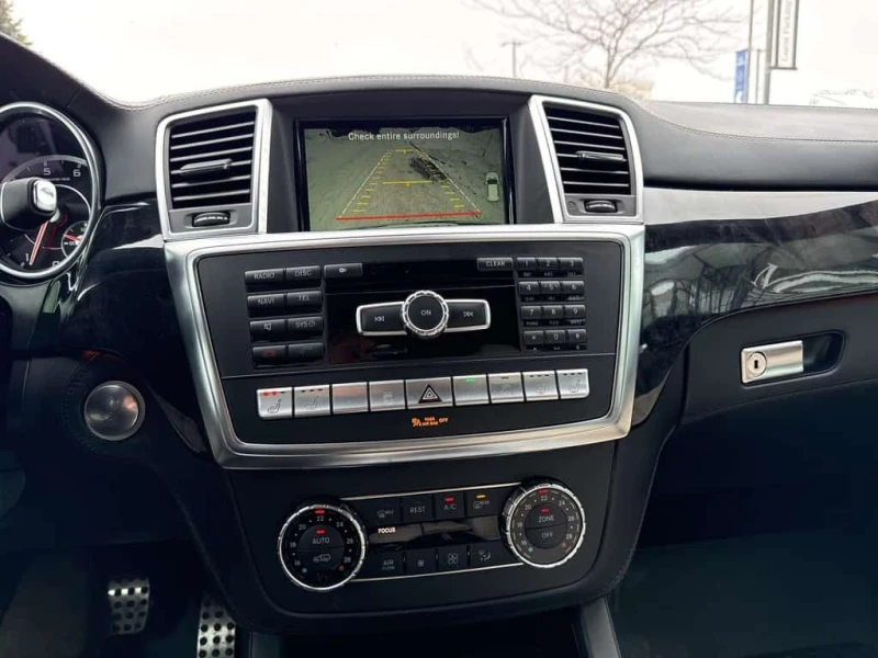 Mercedes-Benz ML * 4MATIC® * CARFAX * ЦЕНА ДО БГ, снимка 15 - Автомобили и джипове - 53523978