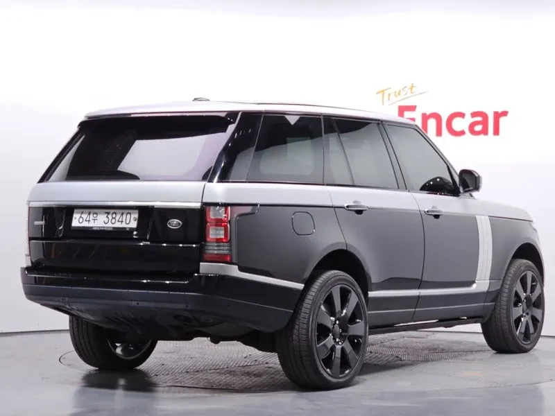 Land Rover Range rover 4.4, снимка 2 - Автомобили и джипове - 54504279