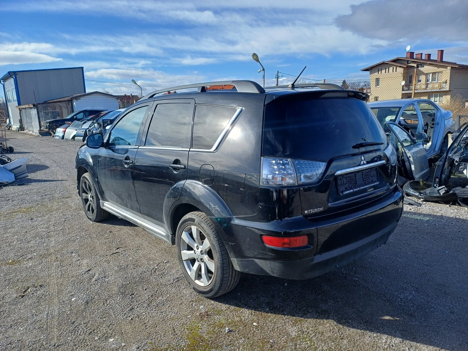 Mitsubishi Outlander 2.4i-170кс-на части - изображение 4