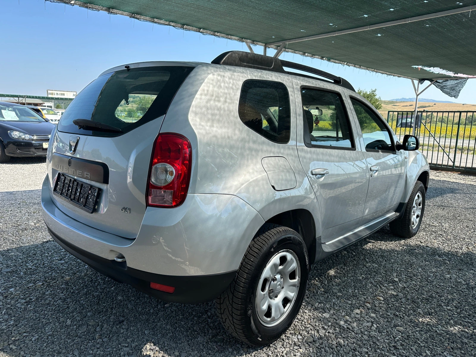 Dacia Duster 1, 5 Dci EVRO 5 - изображение 3