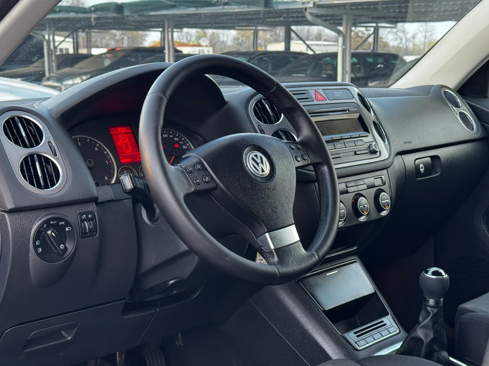 VW Tiguan 2.0TDI 4Motion ИТАЛИЯ - изображение 5