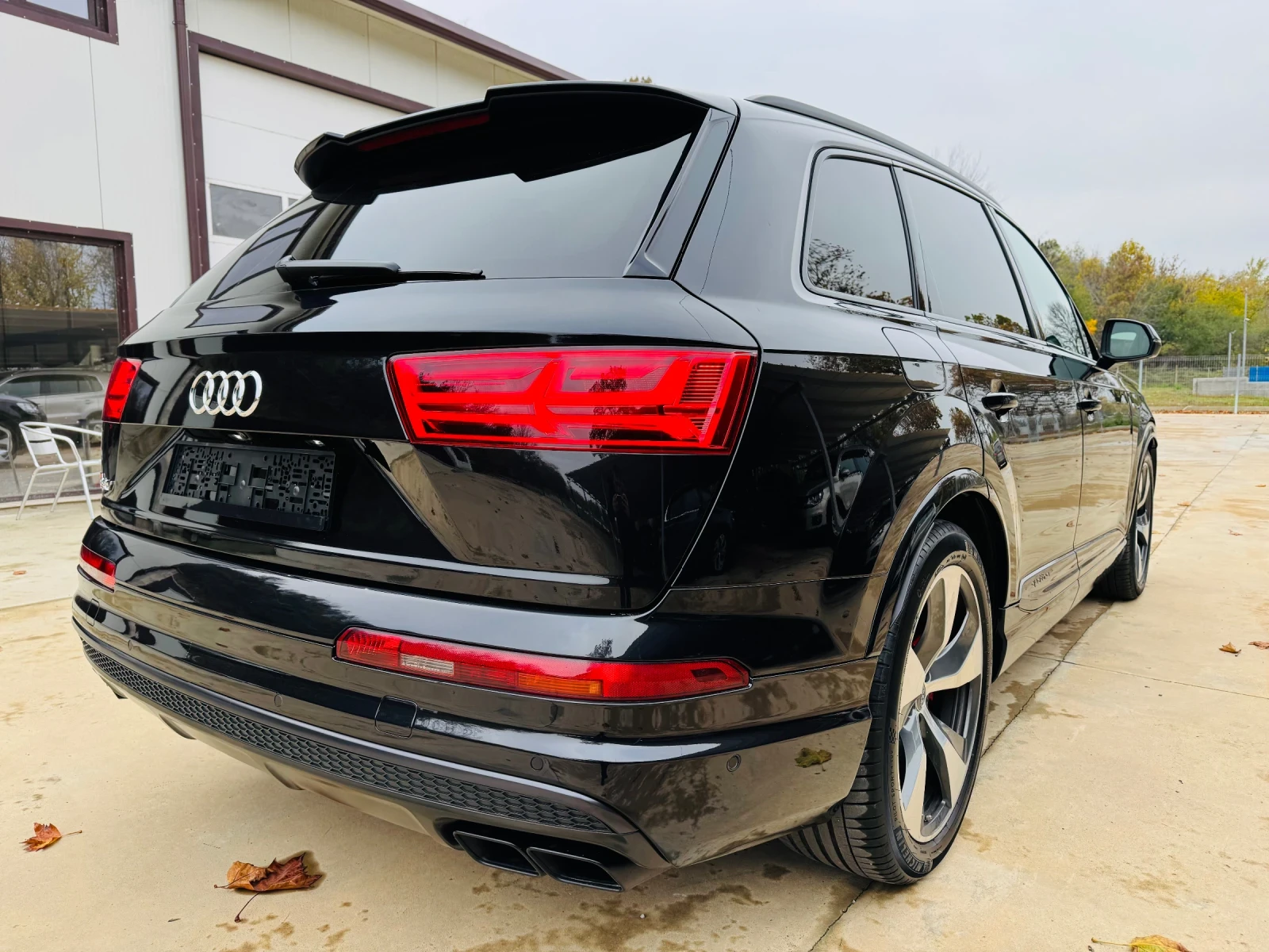 Audi SQ7 * EXCLUSIVE* CAM360* FULL MAX* DIGITAL*  - изображение 7