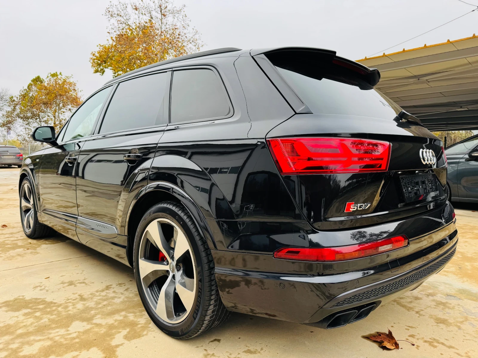 Audi SQ7 * EXCLUSIVE* CAM360* FULL MAX* DIGITAL*  - изображение 5