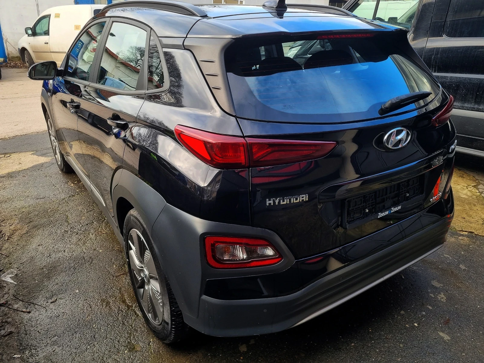 Hyundai Kona 64kw / SOH 100% / Термопомпа, снимка 4 - Автомобили и джипове - 53758019