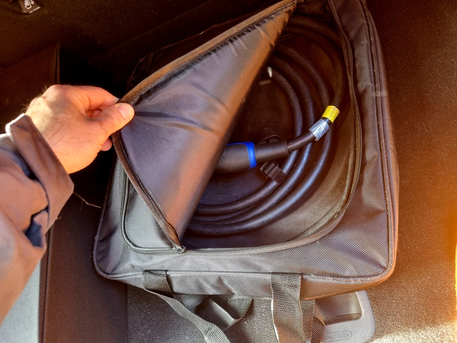 Hyundai Kona 64kw / SOH 100% / Термопомпа, снимка 17 - Автомобили и джипове - 53758019