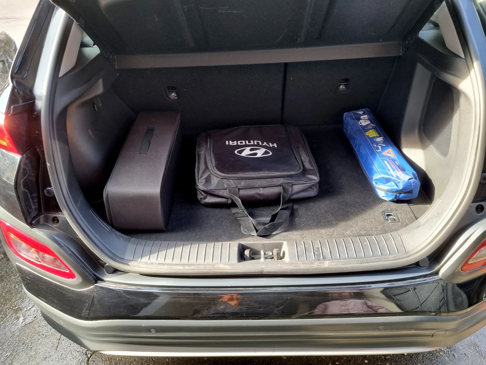 Hyundai Kona 64kw / SOH 100% / Термопомпа, снимка 15 - Автомобили и джипове - 53758019