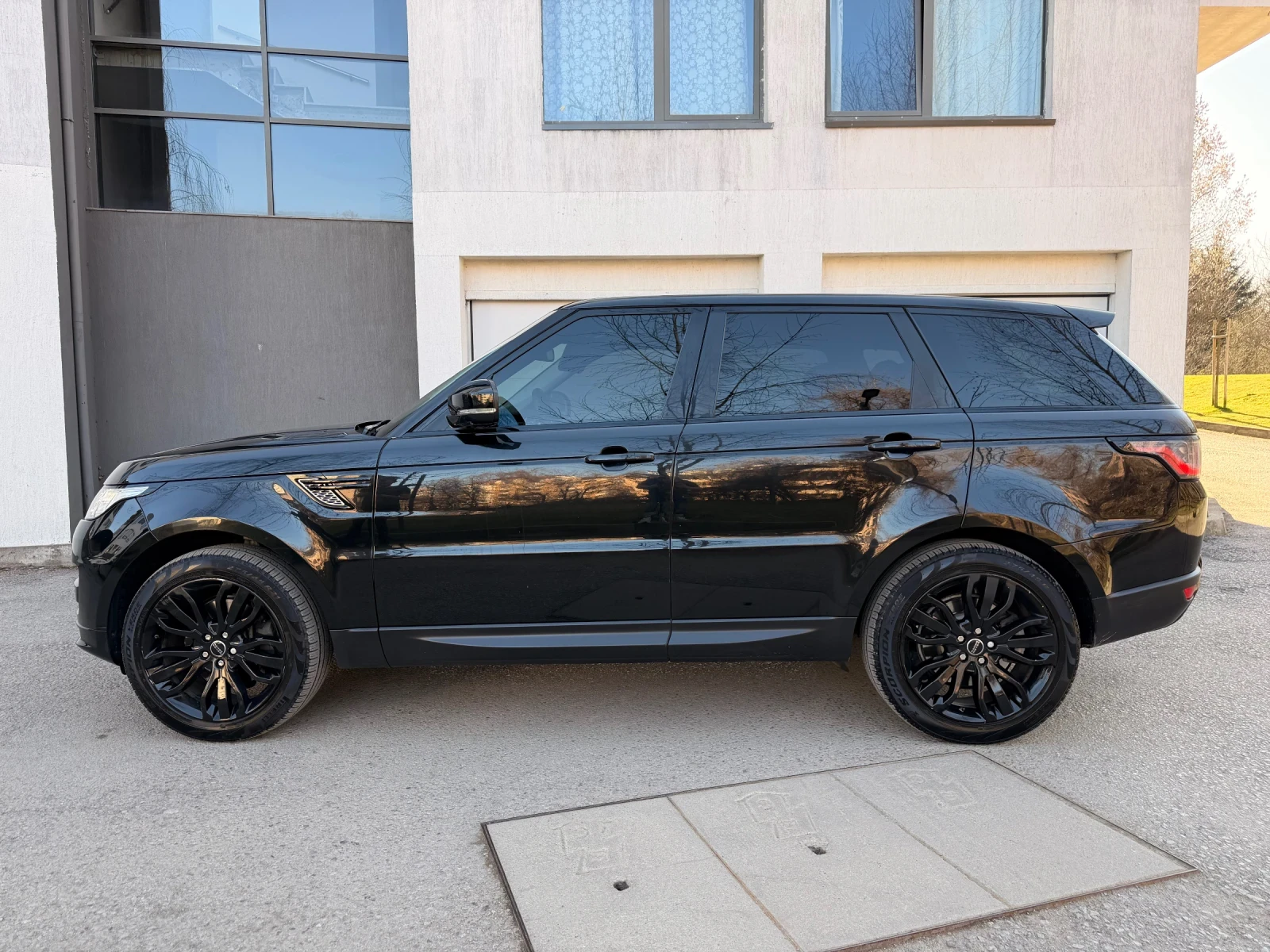 Land Rover Range Rover Sport 3.0D / HSE-SDV6, снимка 4 - Автомобили и джипове - 53802195
