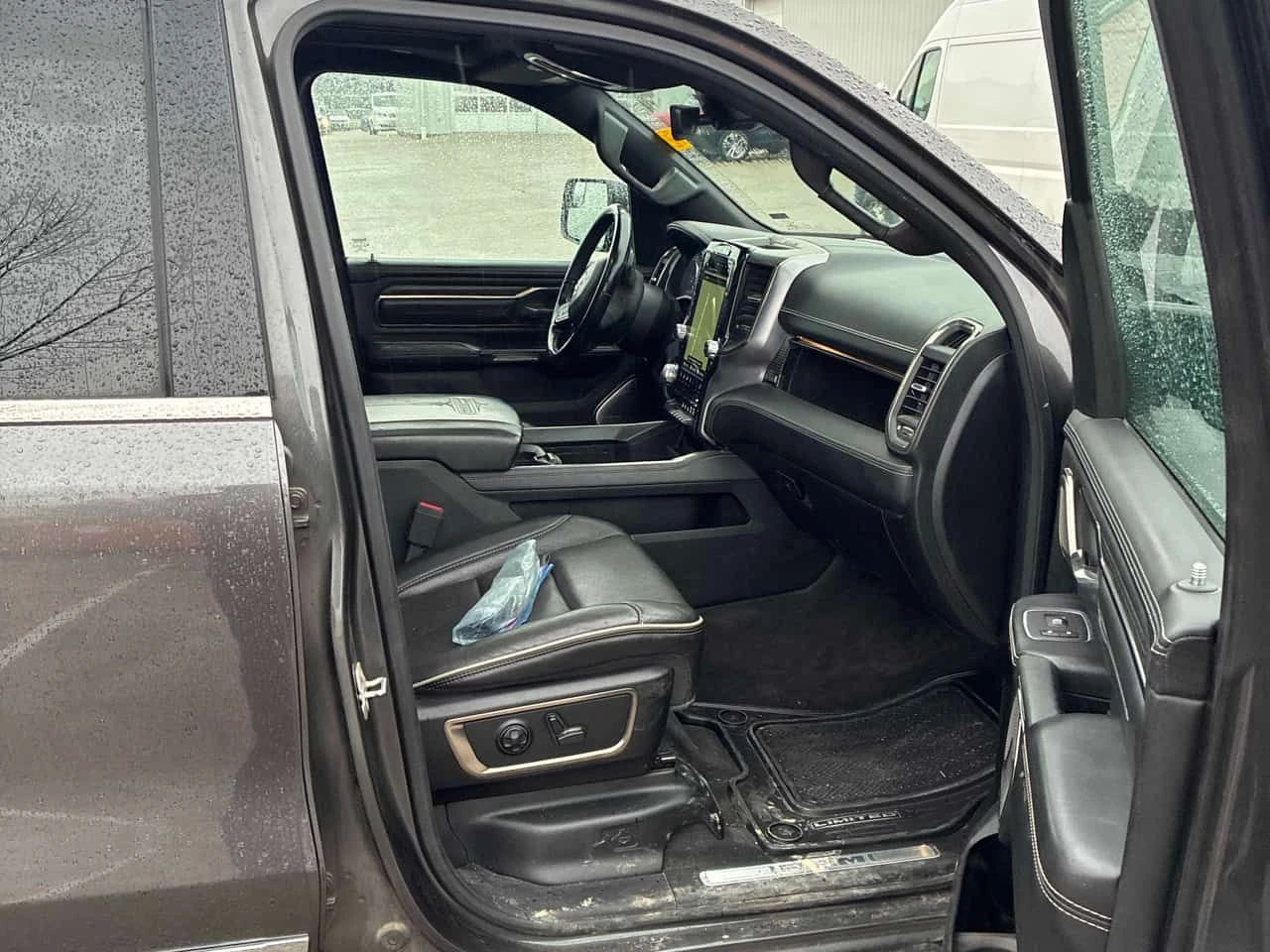 Dodge RAM 1500  Limited /360/ОБДУХВАНЕ/HARMAN KARDON, снимка 10 - Автомобили и джипове - 54015113