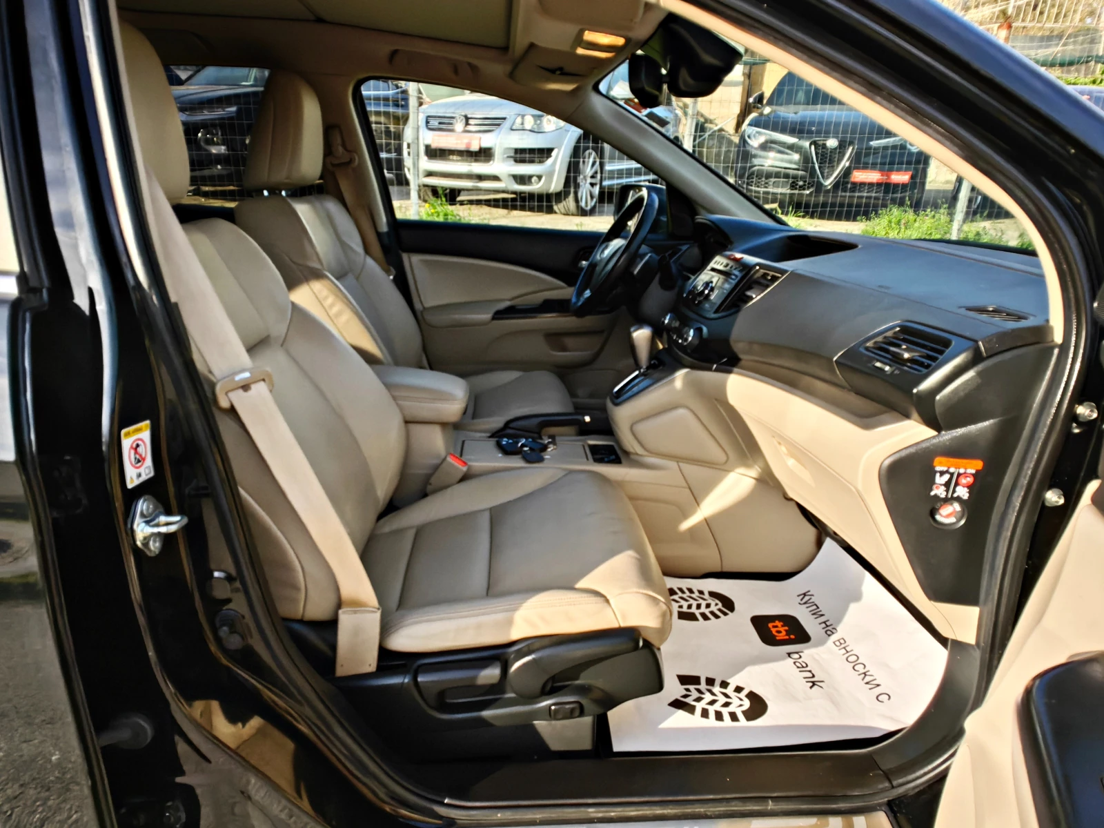 Honda Cr-v  4WD! КОЖЕН САЛОН!СТЪКЛЕН ТАВАН !ТОП СЪСТОЯНИЕ, снимка 9 - Автомобили и джипове - 54115647