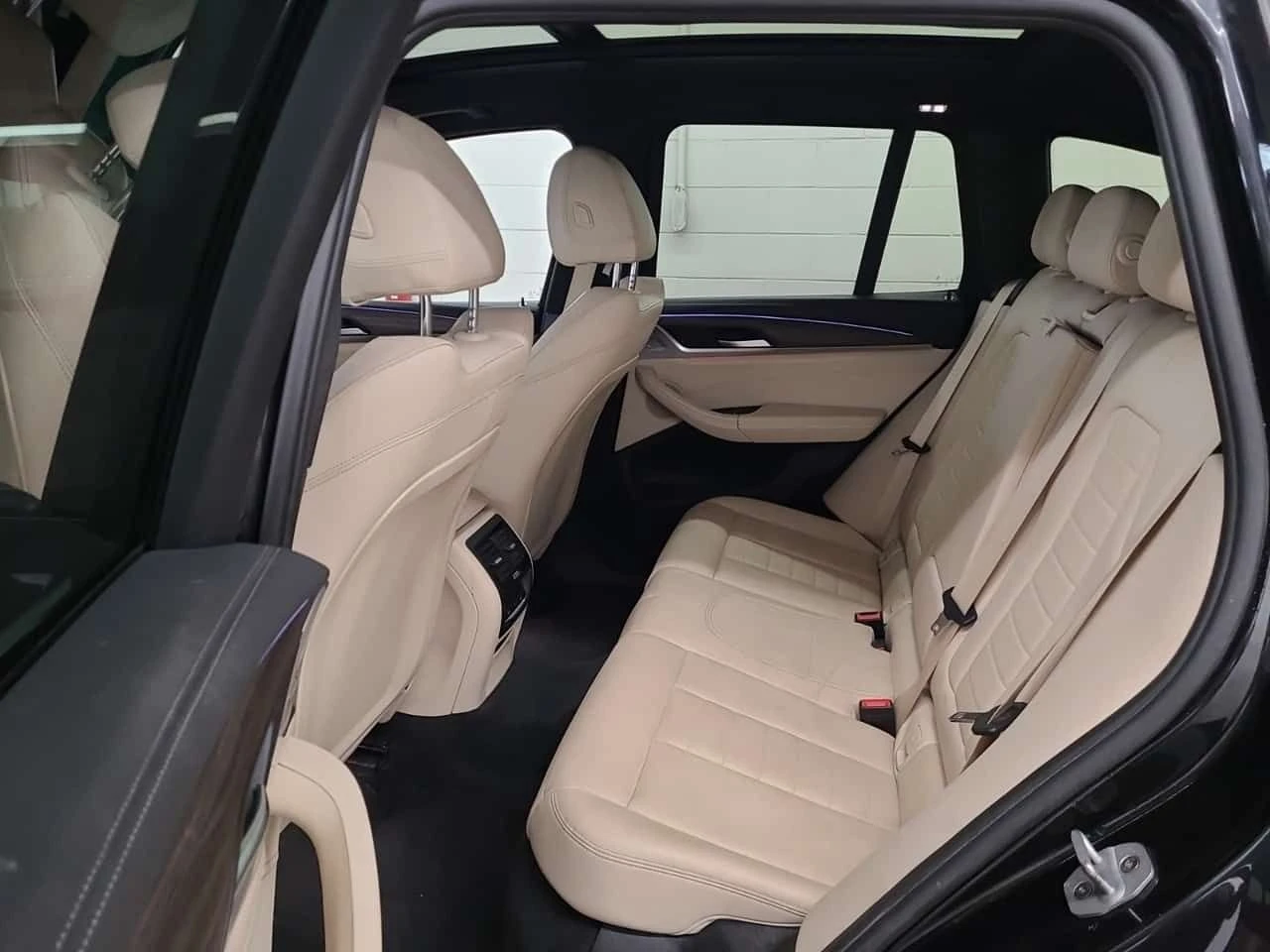 BMW X3 M40I XDRIVE * ПАНОРАМА* ДВА КЛЮЧА* ПОДГРЕВИ* , снимка 11 - Автомобили и джипове - 54121851