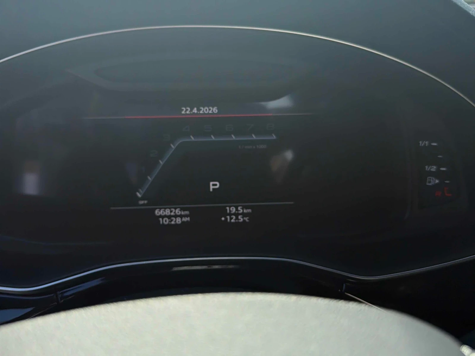 Audi SQ8 ������� * ��������� * �������� * CAR FAX *  | Mobile.bg � ����������� 8