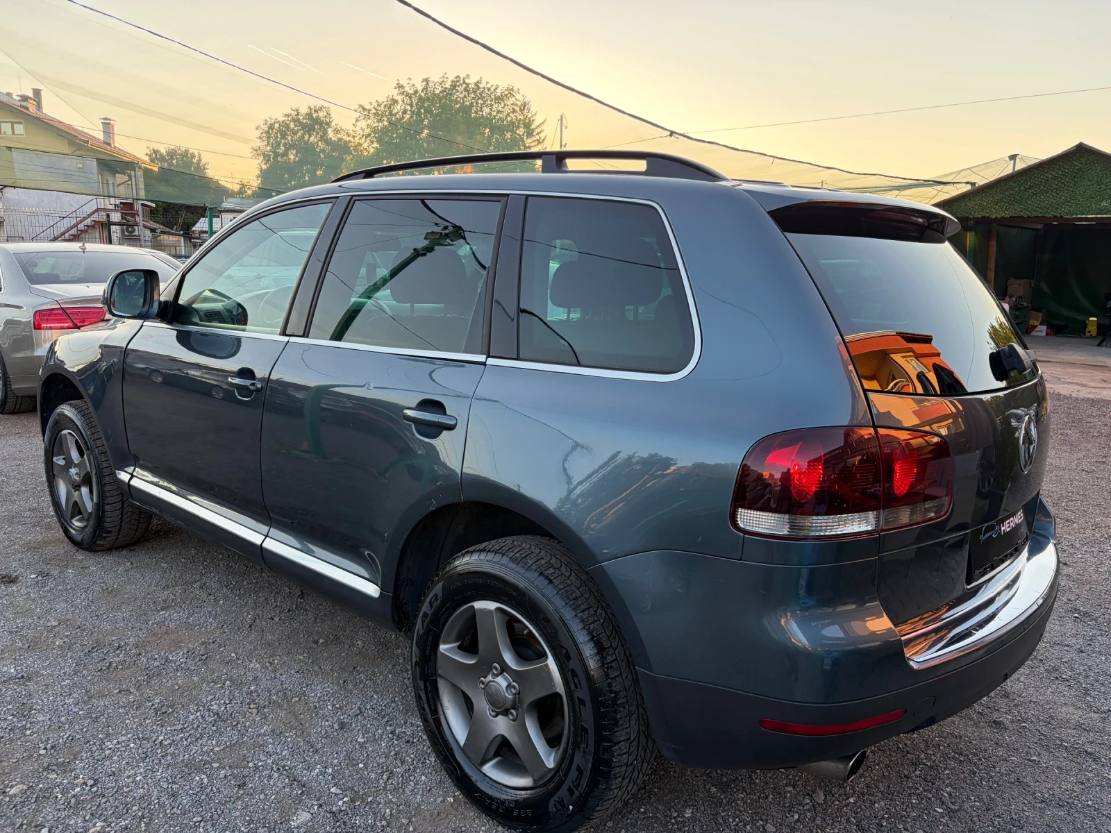 VW Touareg, снимка 6 - Автомобили и джипове - 55240440