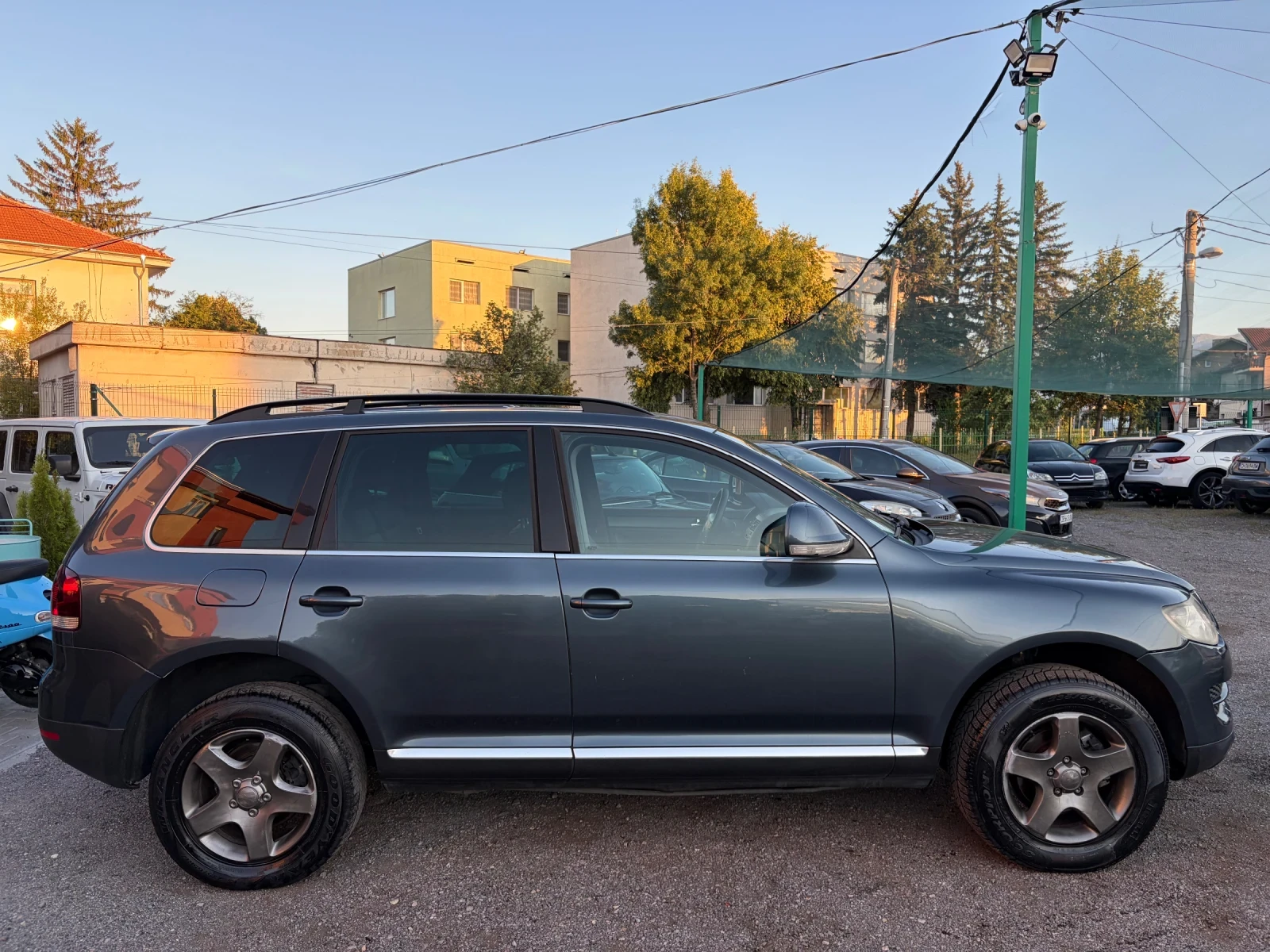 VW Touareg, снимка 3 - Автомобили и джипове - 55240440
