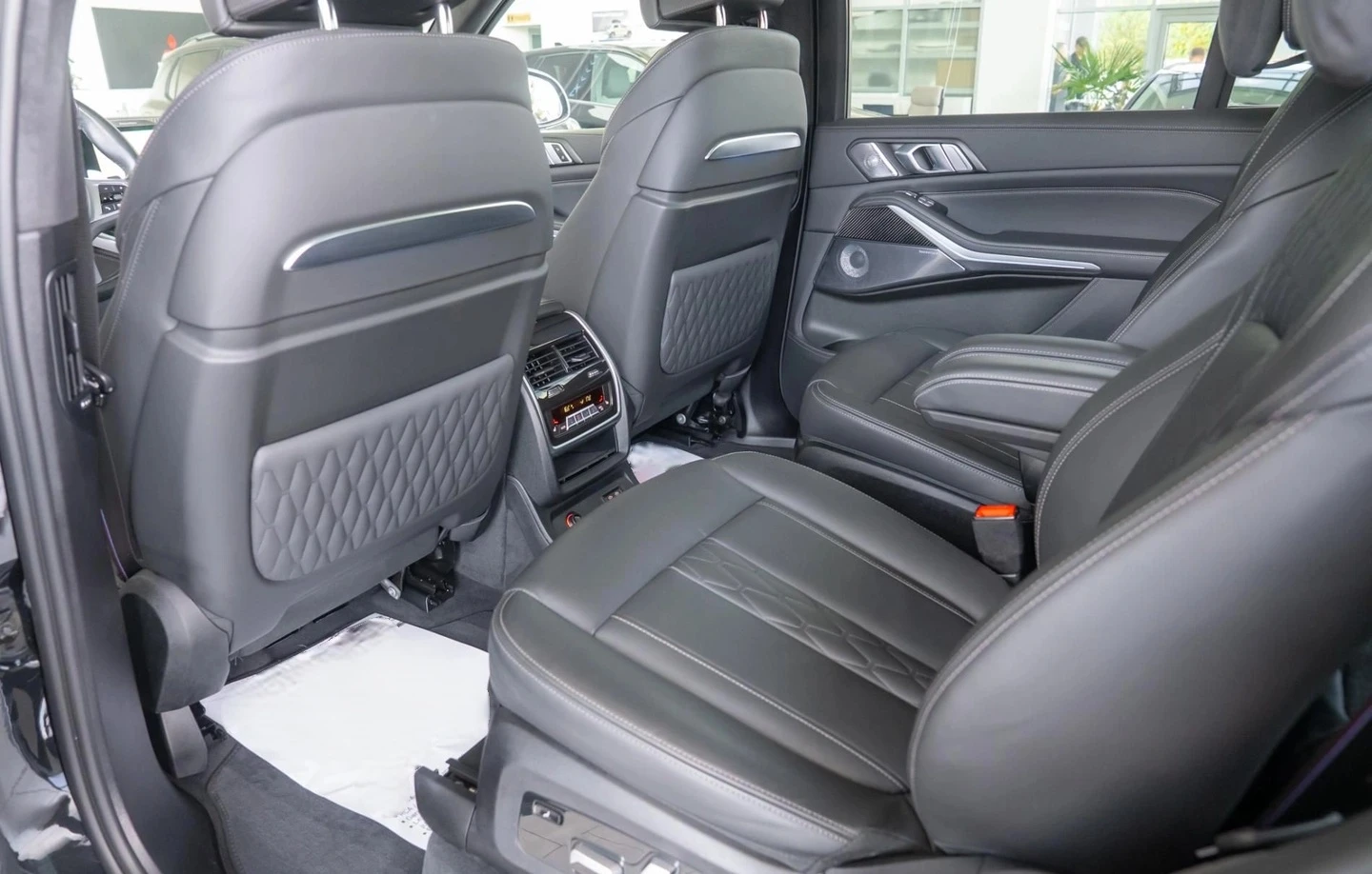 BMW X7 xDrive40d M-Sport PRO, снимка 8 - Автомобили и джипове - 56735250