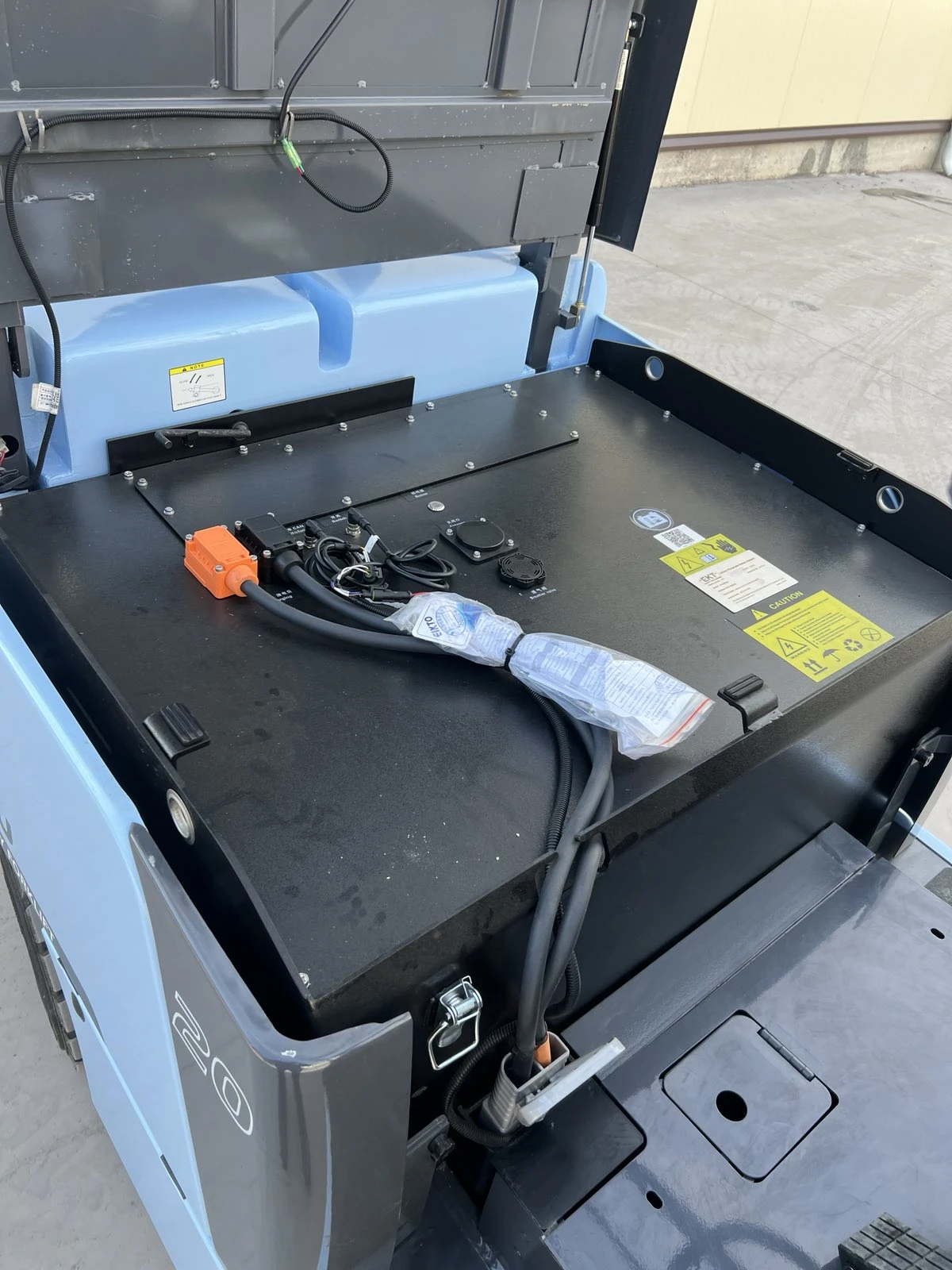  TCM TEU 2t. | 80V/270AH | Mobile.bg   9