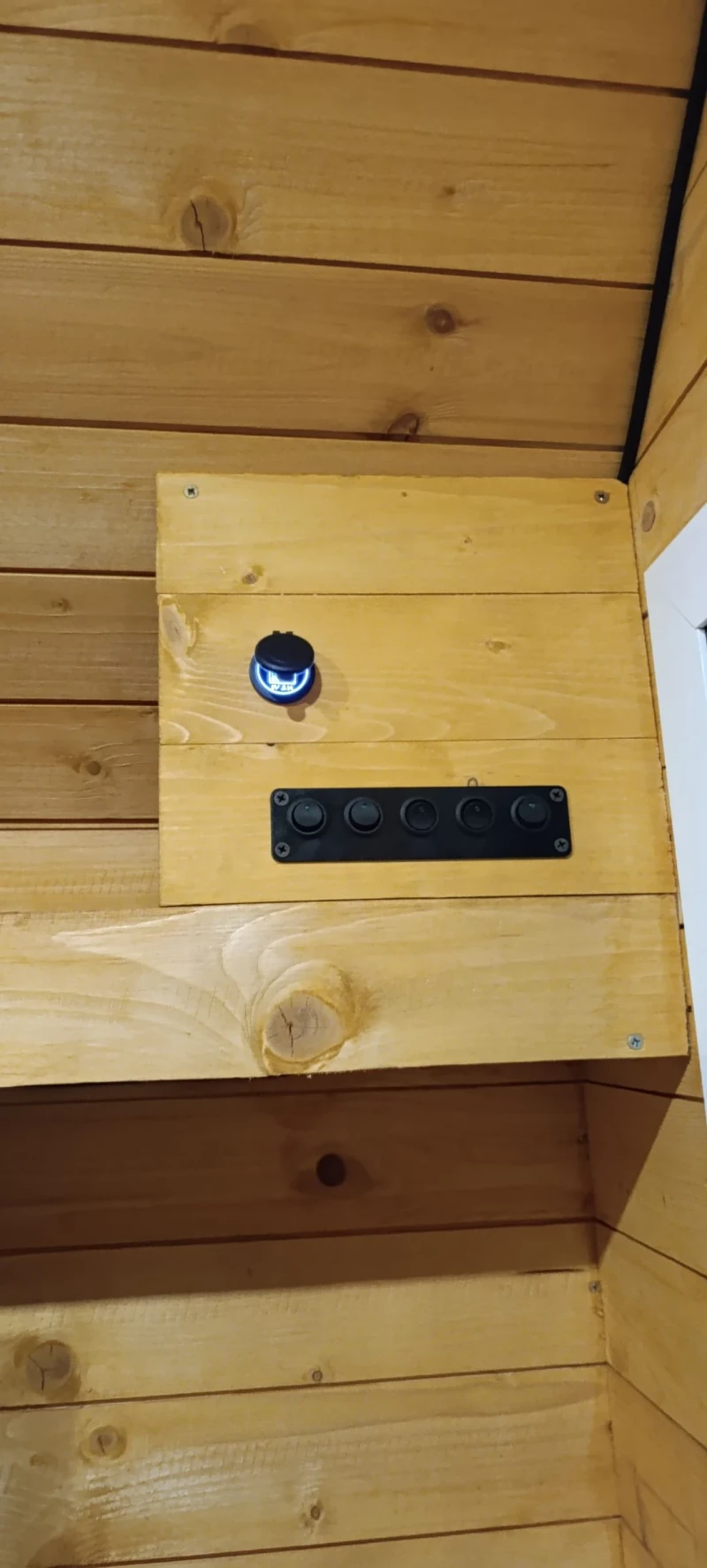 Каравана Други, снимка 12 - Каравани и кемпери - 52605472