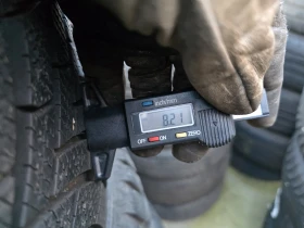 Гуми Зимни 235/50R19, снимка 5