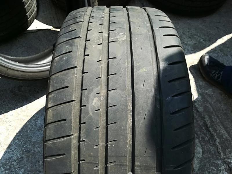 Гуми Летни 235/45R17, снимка 1 - Гуми и джанти - 21761041