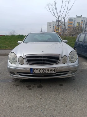 Mercedes-Benz E 220, снимка 3