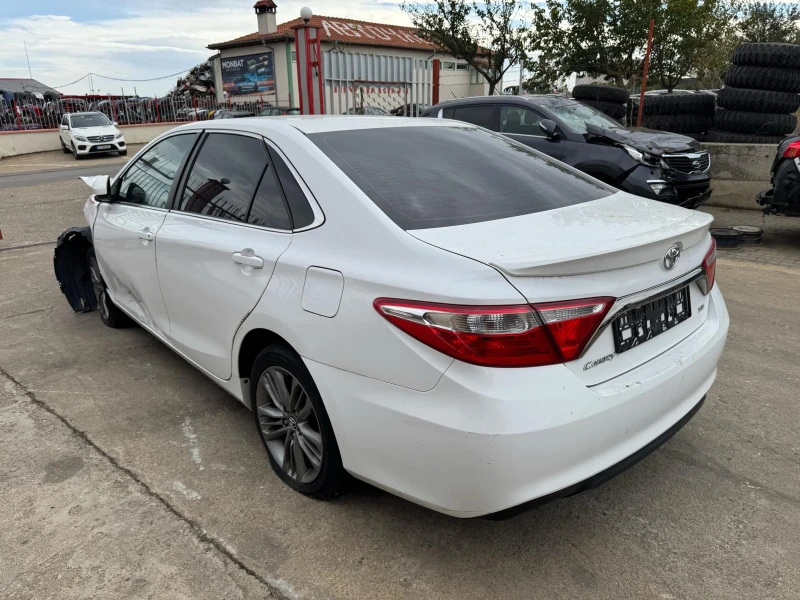 Toyota Camry 2.5, снимка 3 - Автомобили и джипове - 47547538