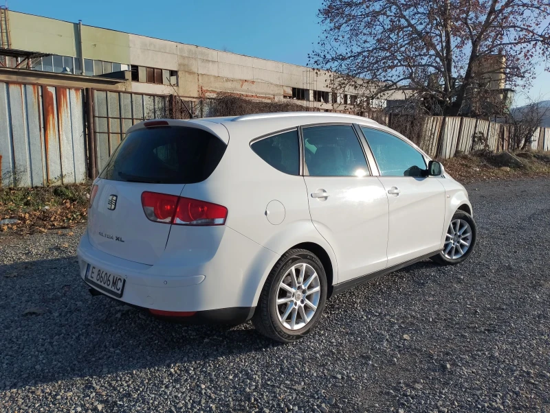 Seat Altea 1.6TDI, снимка 5 - Автомобили и джипове - 48338754