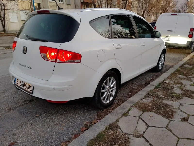 Seat Altea 1.6TDI, снимка 4 - Автомобили и джипове - 48338754