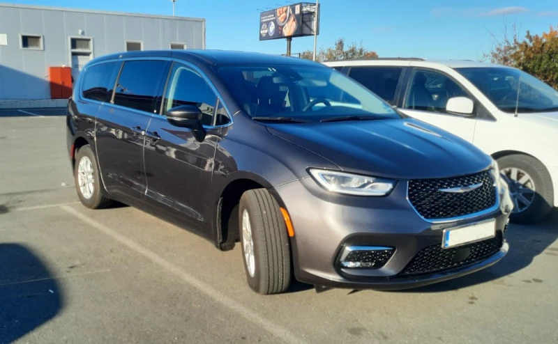 Chrysler Pacifica Touring L, снимка 1 - Автомобили и джипове - 48948410