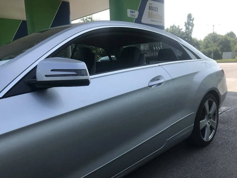 Mercedes-Benz E 350 Купе, снимка 5 - Автомобили и джипове - 52333989