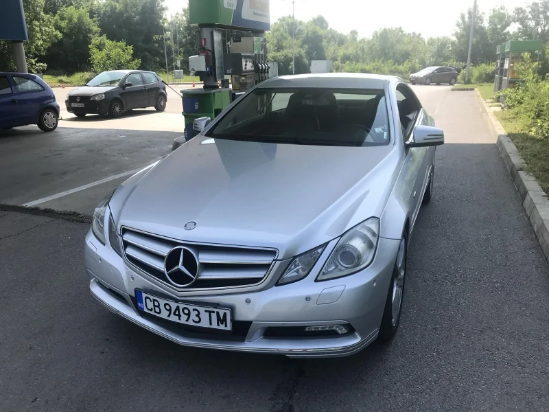 Mercedes-Benz E 350 Купе, снимка 2 - Автомобили и джипове - 52333989