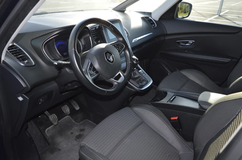 Renault Grand scenic DCI 120 BUSINESS, снимка 8 - Автомобили и джипове - 52210396