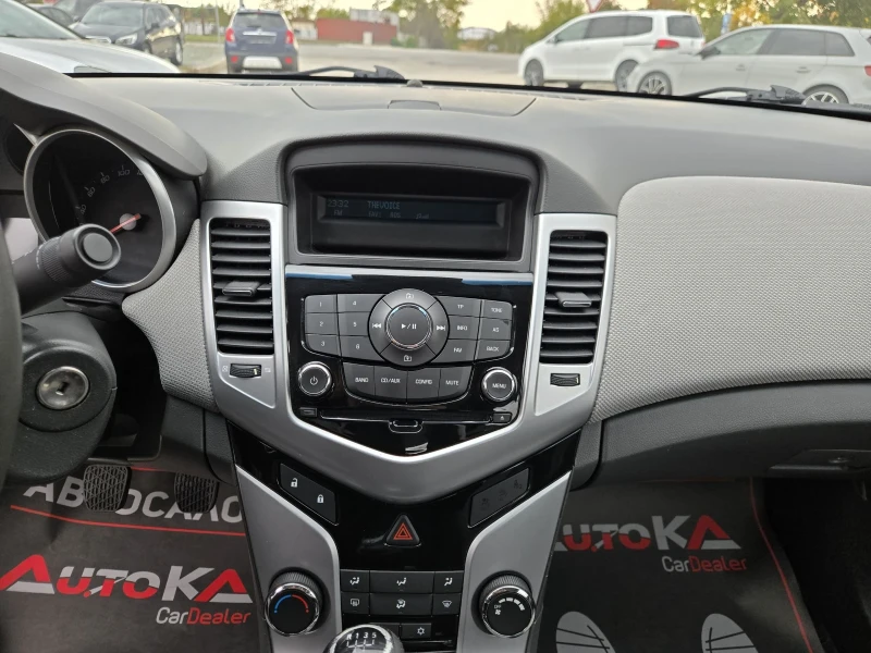 Chevrolet Cruze 1.6i-112kc= ГАЗ* LANDI RENZO* = КЛИМАТИК= EURO 5A, снимка 16 - Автомобили и джипове - 52067867