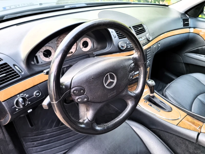 Mercedes-Benz E 280 CDi EVO AVANTGARDE, снимка 14 - Автомобили и джипове - 52142581