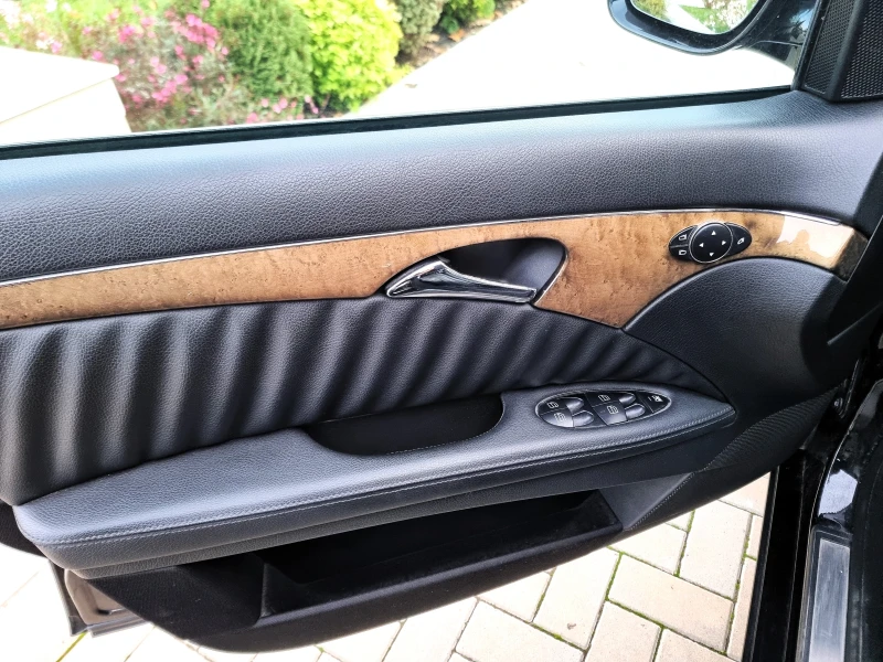 Mercedes-Benz E 280 CDi EVO AVANTGARDE, снимка 5 - Автомобили и джипове - 52142581