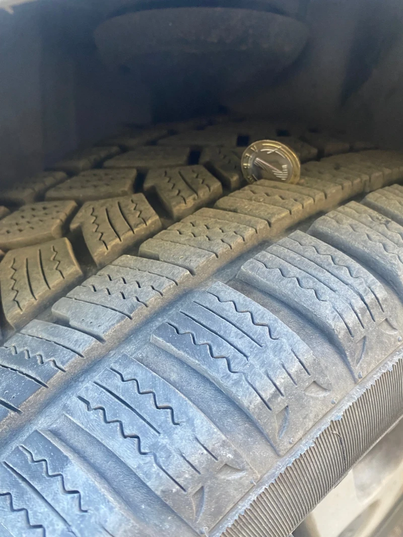 VW Golf 1.9, снимка 6 - Автомобили и джипове - 52217982