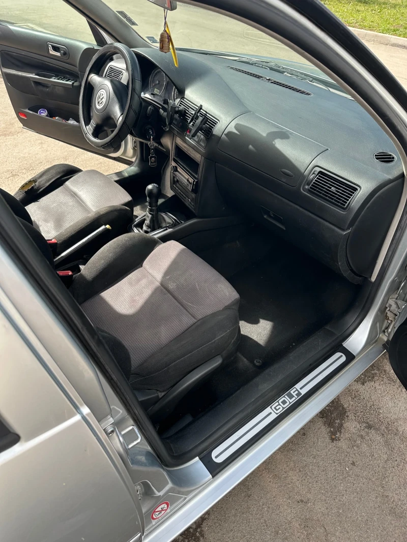 VW Golf 1.9, снимка 12 - Автомобили и джипове - 52217982