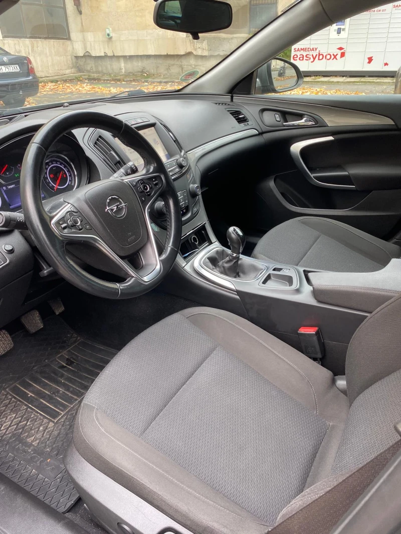 Opel Insignia SPORT TURER, снимка 11 - Автомобили и джипове - 52307959