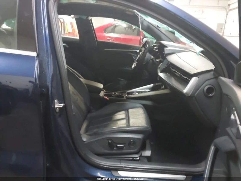 Audi A3 2.0L I-4 DI, DOHC, VVT, TURBO, 201HP Front Wheel, снимка 10 - Автомобили и джипове - 52914138